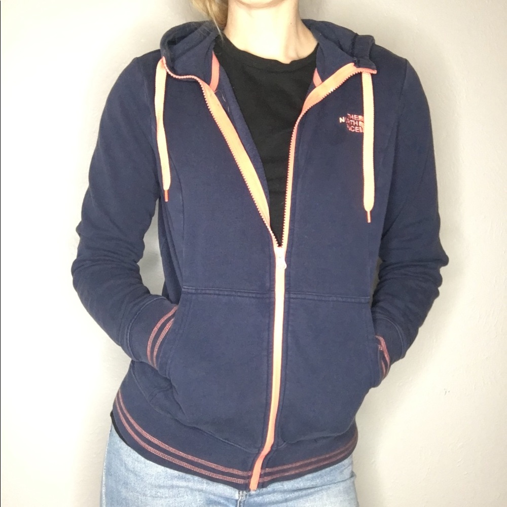 Cozy North Face Sweater Size Small